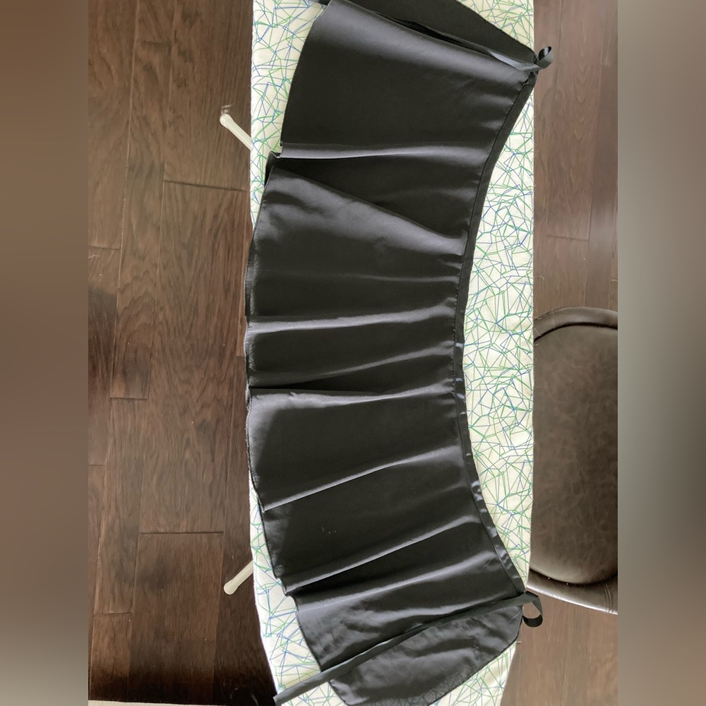 Kids ballet lap skirt, black, medium, 8T to 10 T